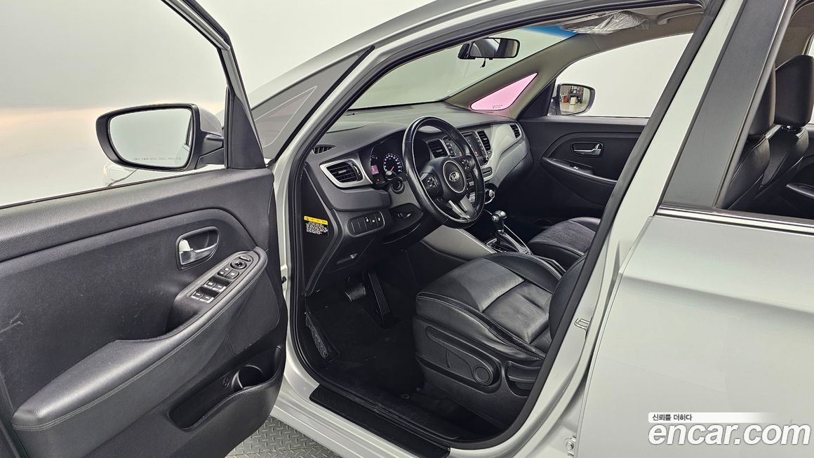 Kia Carens 2017