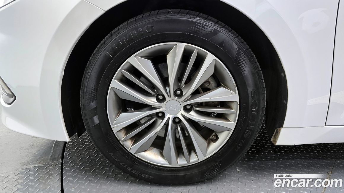 Hyundai Grandeur 2016