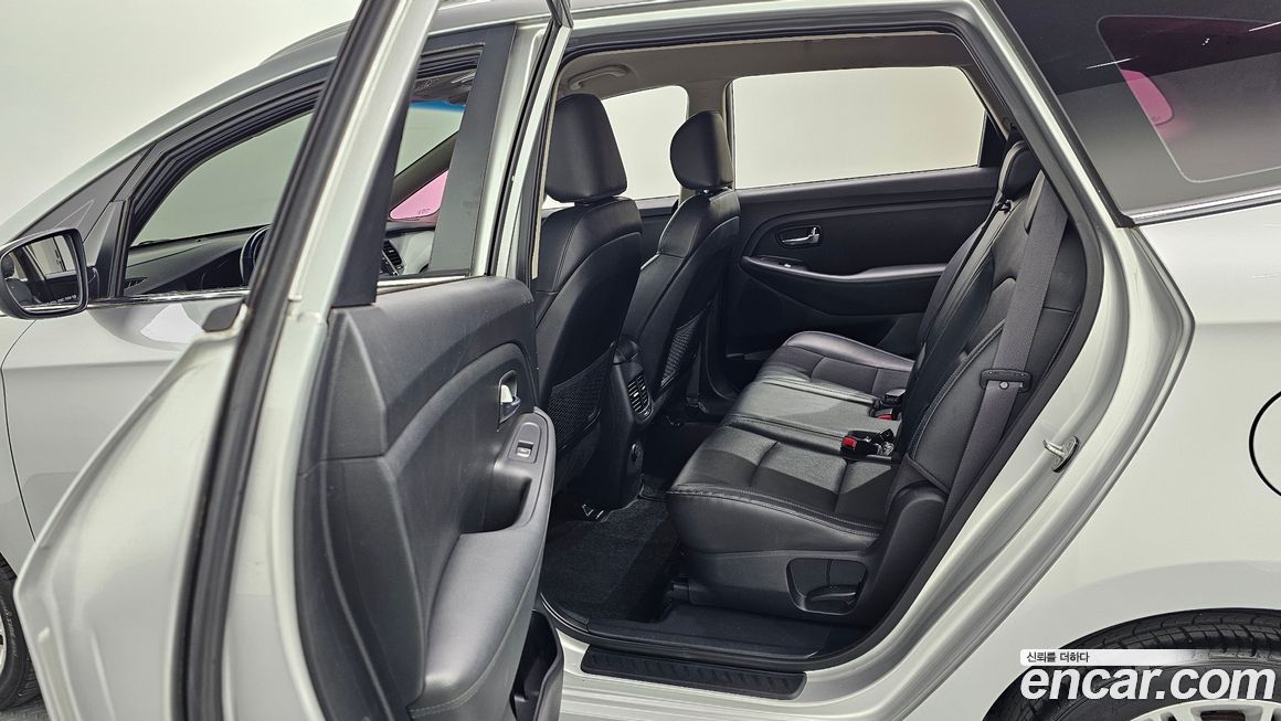 Kia Carens 2017