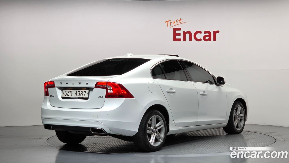 Volvo S60 2015