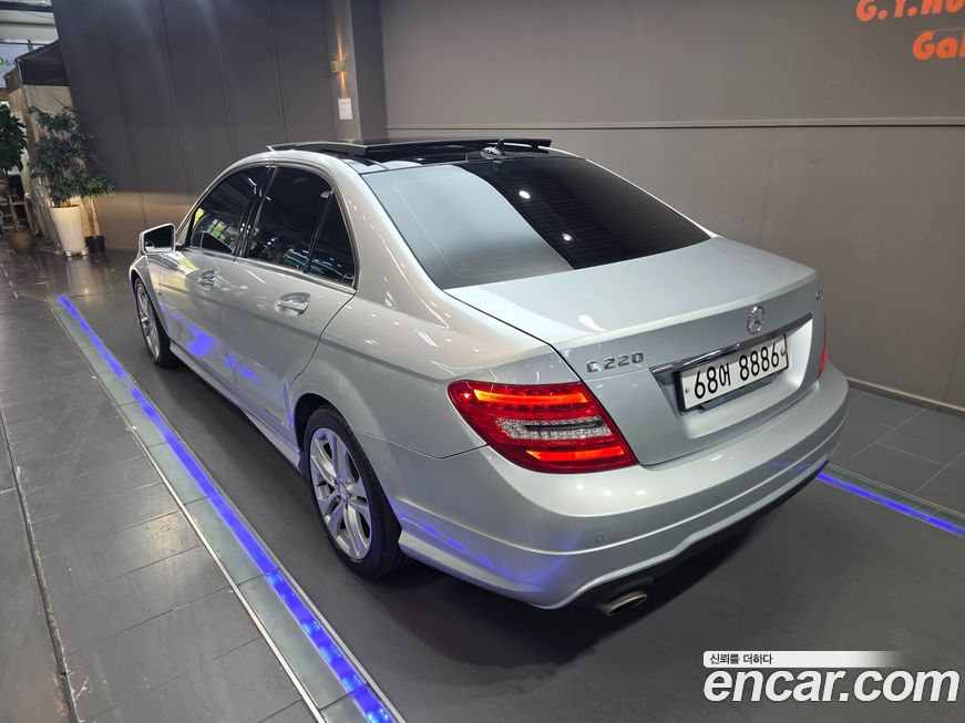 Mercedes-Benz C-Class 2012