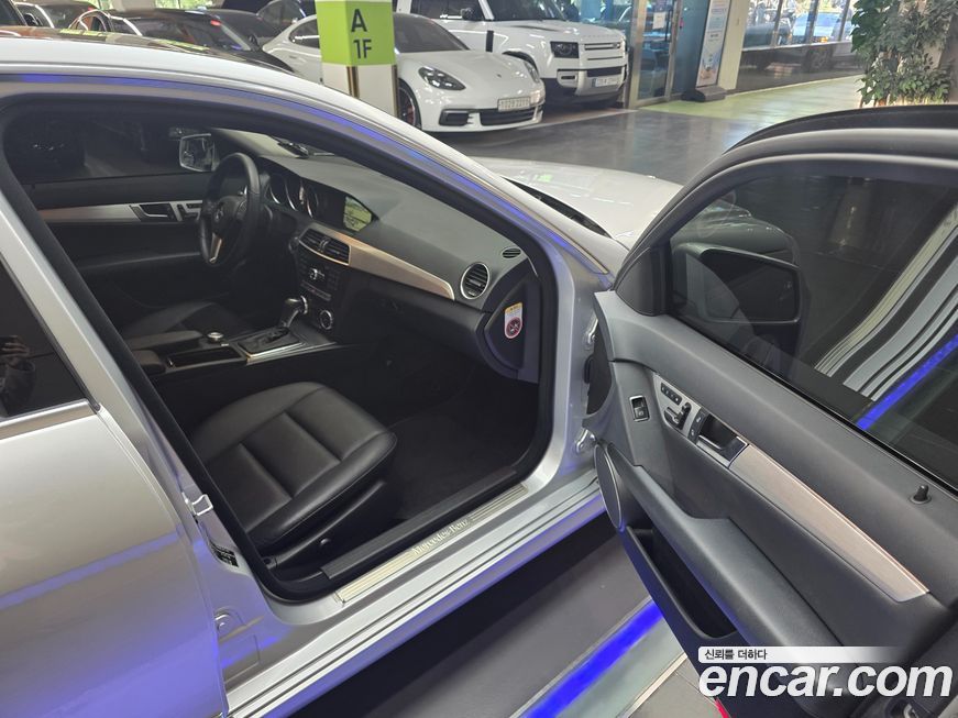 Mercedes-Benz C-Class 2012