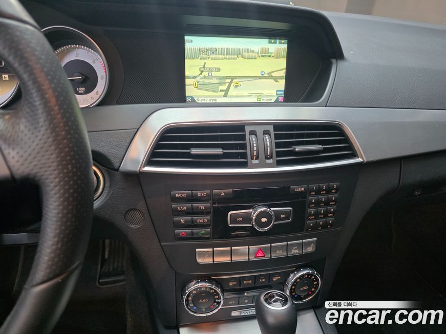 Mercedes-Benz C-Class 2012