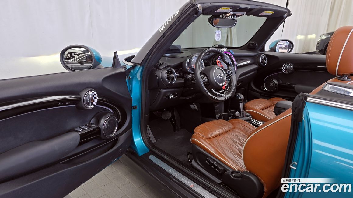 Mini Cooper Convertible 2018