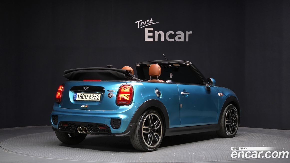 Mini Cooper Convertible 2018
