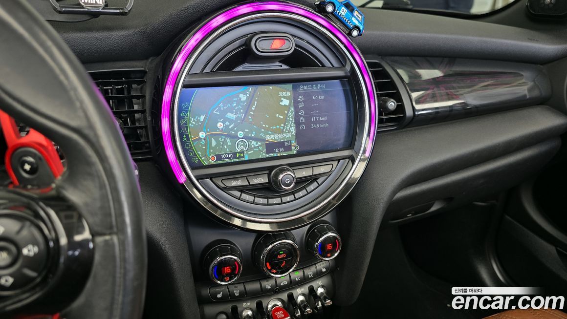 Mini Cooper Convertible 2018