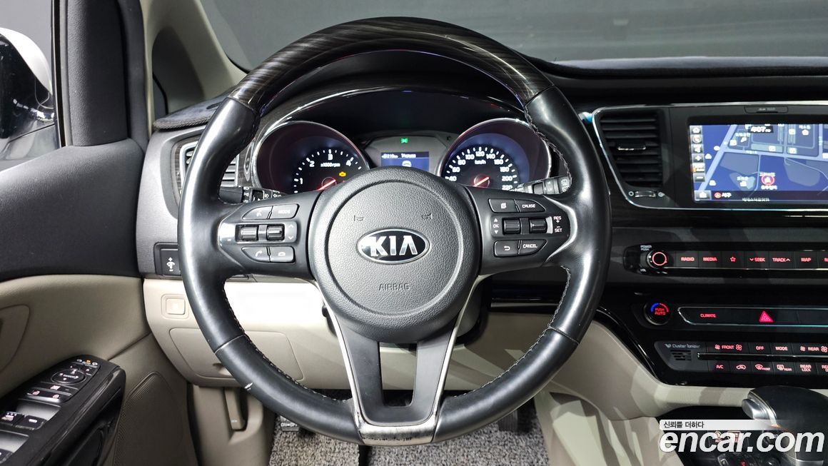 Kia Canival 2019