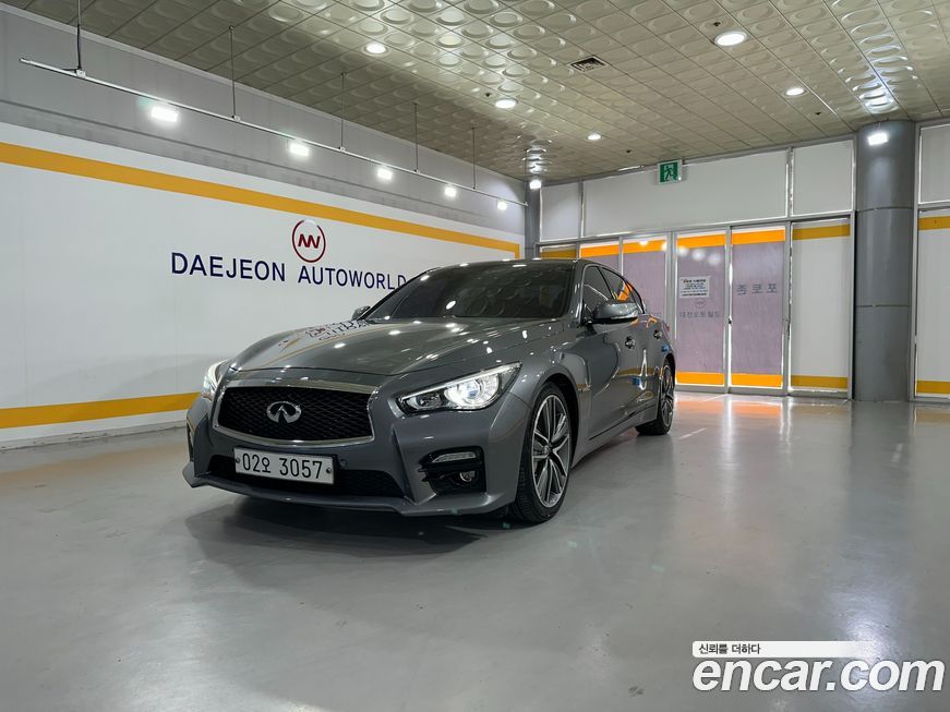 Infiniti Q50 2017