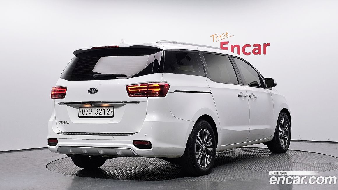 Kia Canival 2019