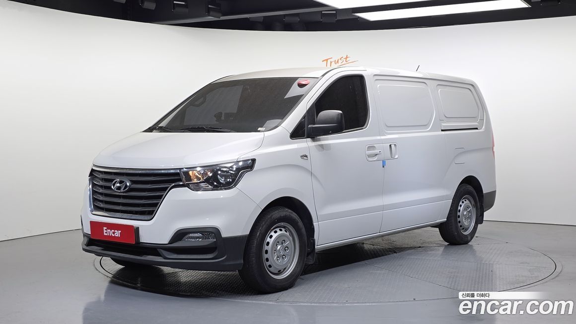 Hyundai Starex 2021