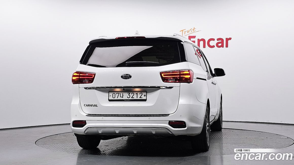 Kia Canival 2019