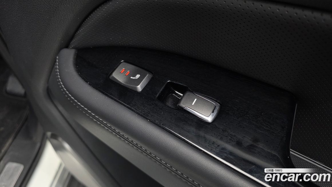 KG_Mobility_Ssangyong Rexton 2018