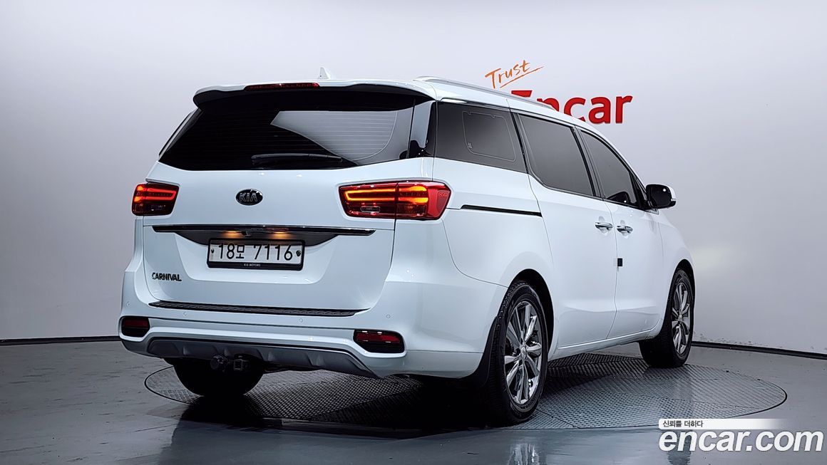 Kia Canival 2019