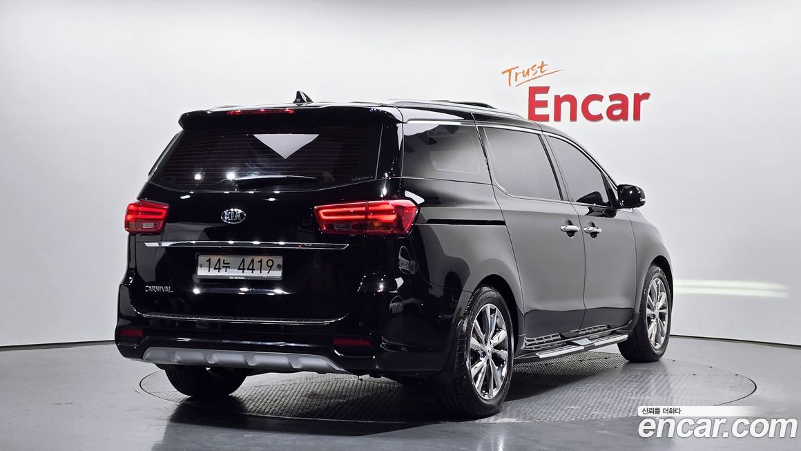Kia Canival 2019