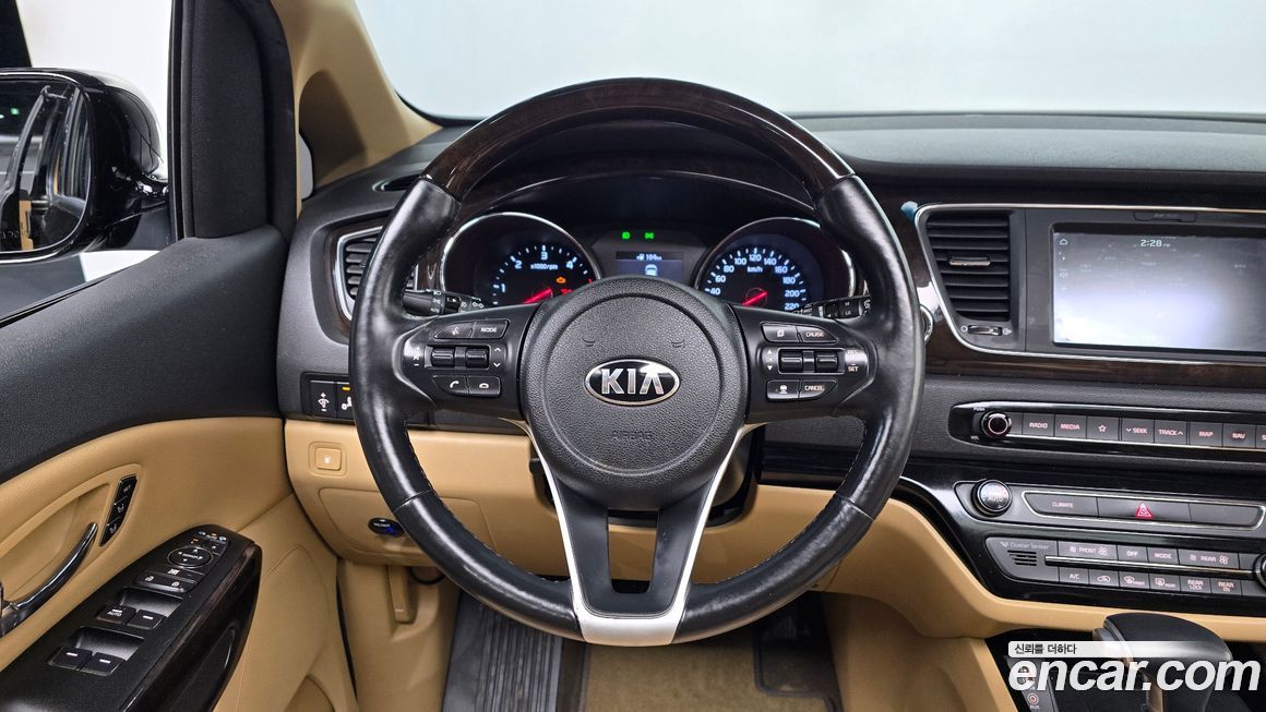 Kia Canival 2019