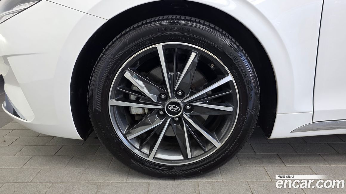 Hyundai Grandeur 2020