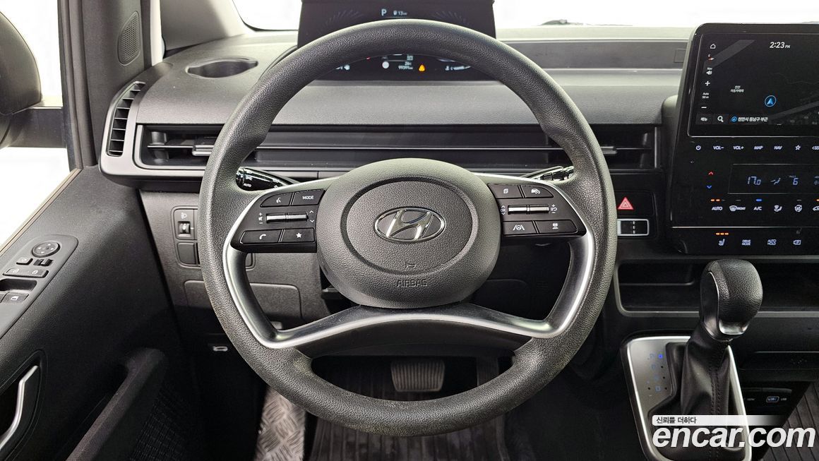 Hyundai Staria 2022