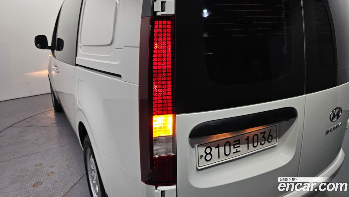 Hyundai Staria 2022
