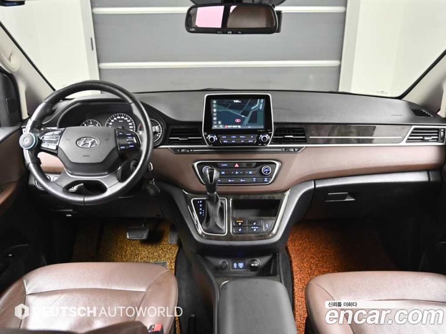Hyundai Starex 2018