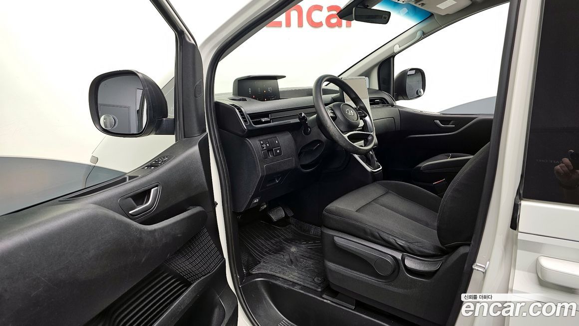 Hyundai Staria 2022