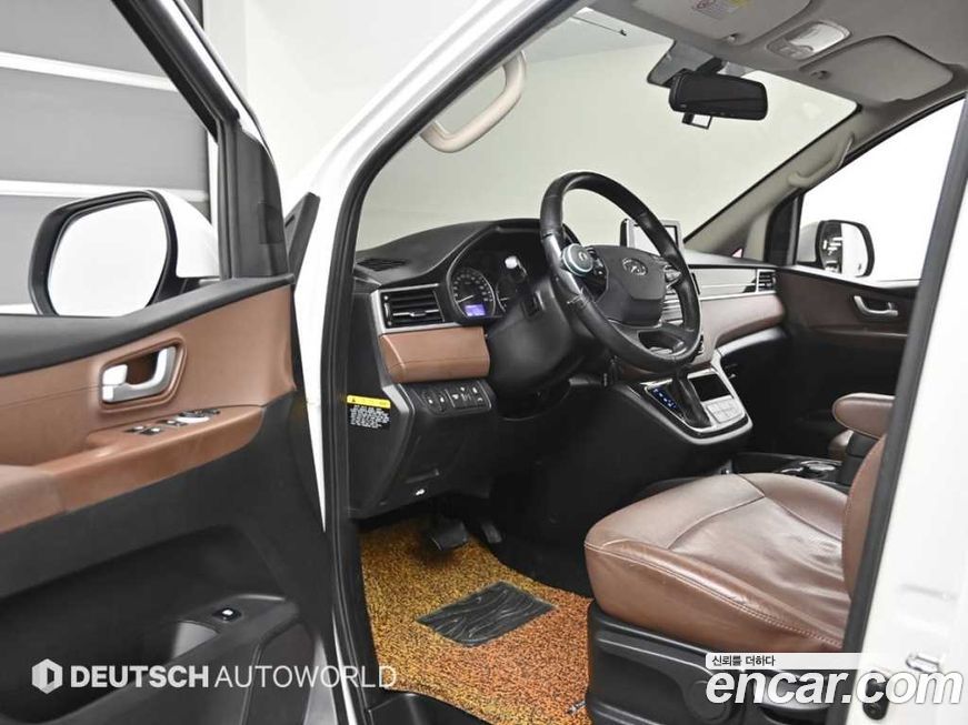 Hyundai Starex 2018