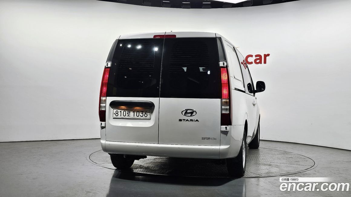 Hyundai Staria 2022