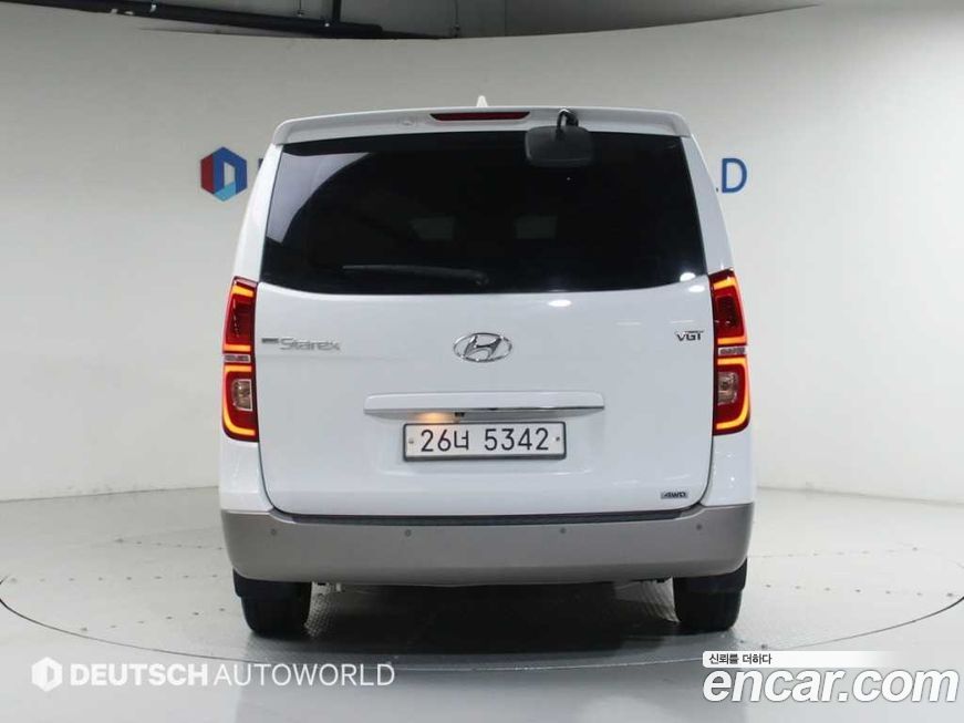 Hyundai Starex 2018