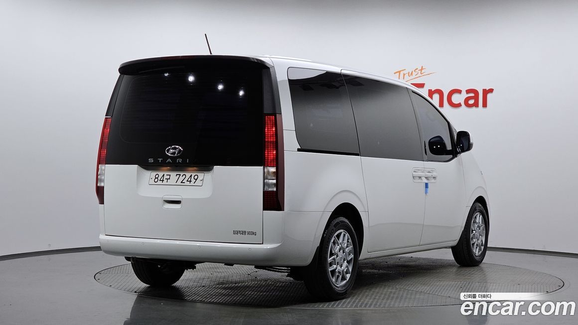 Hyundai Staria 2022