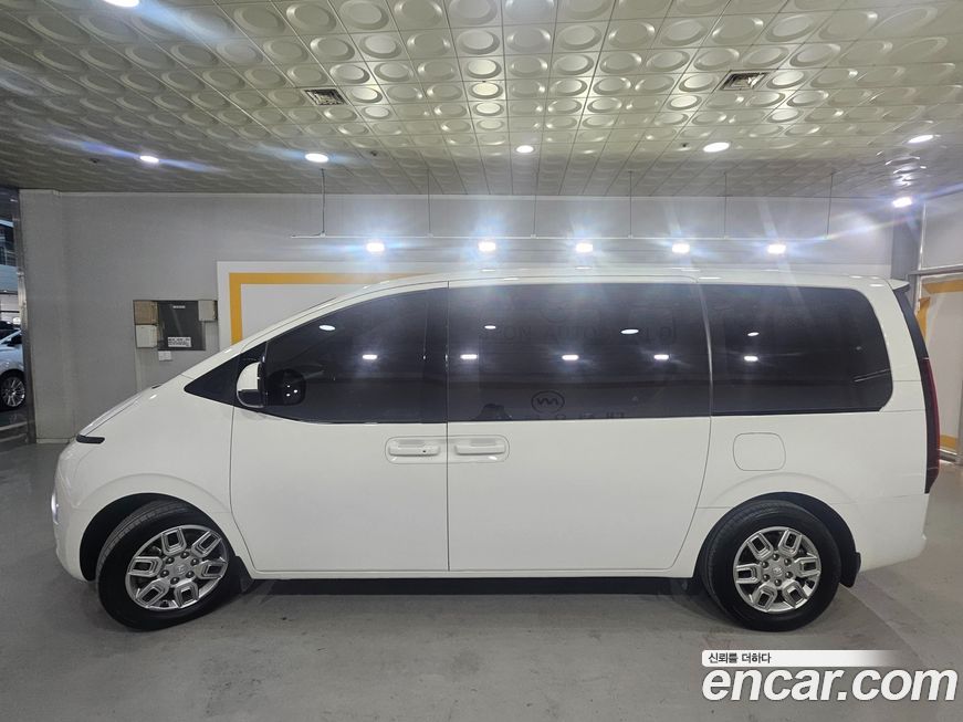 Hyundai Staria 2022