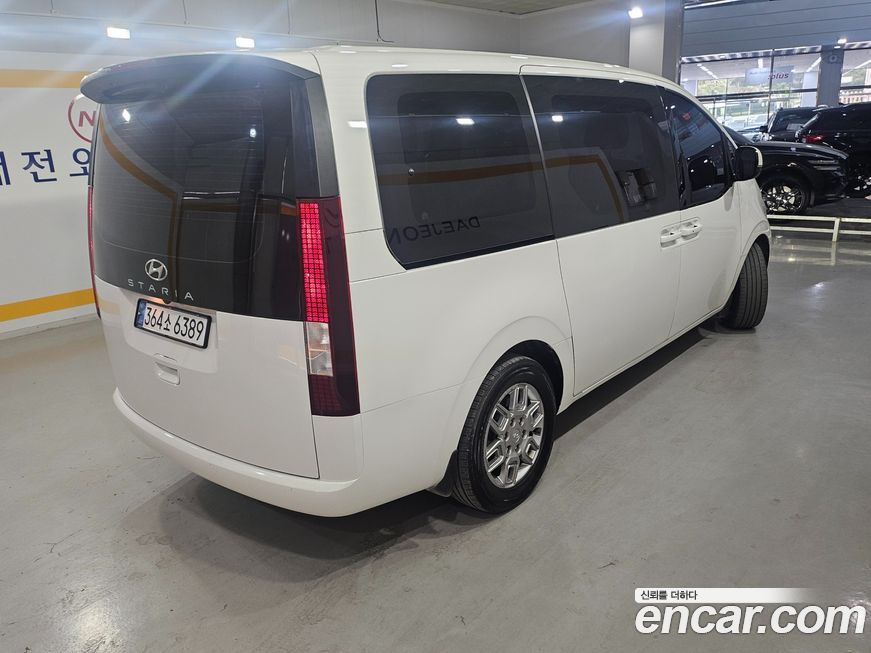 Hyundai Staria 2022