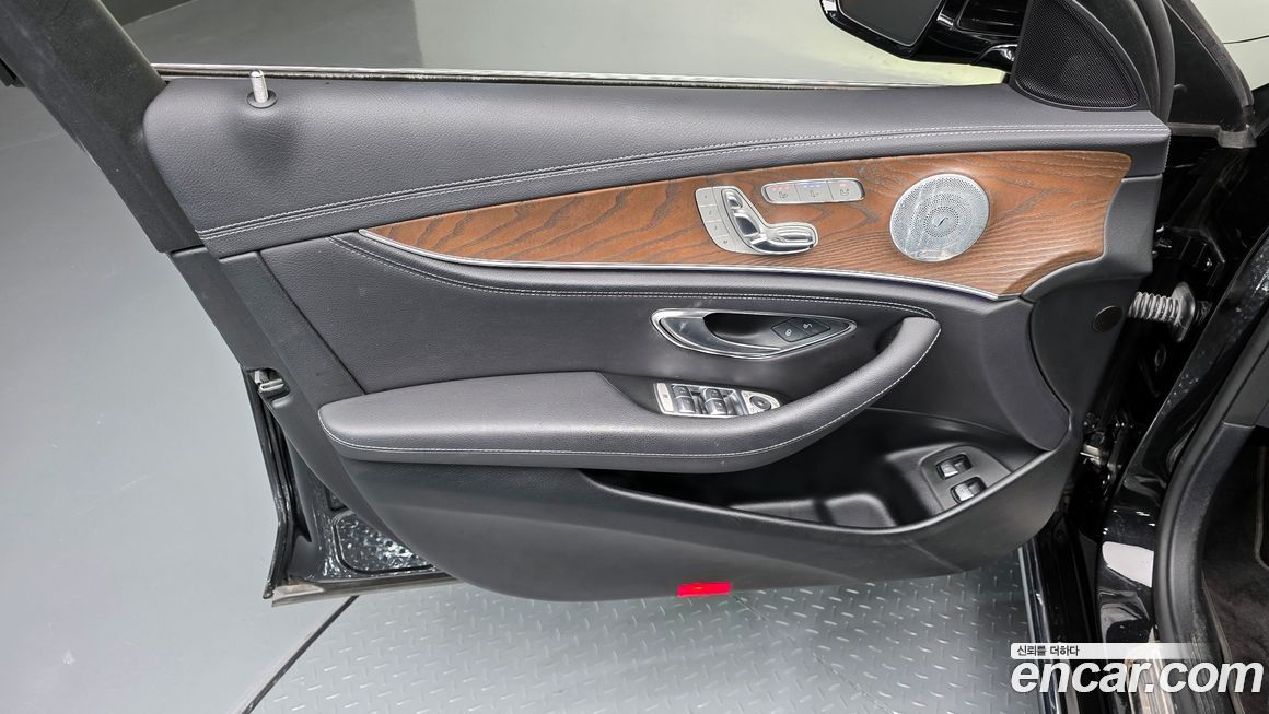 Mercedes-Benz E-Class 2019