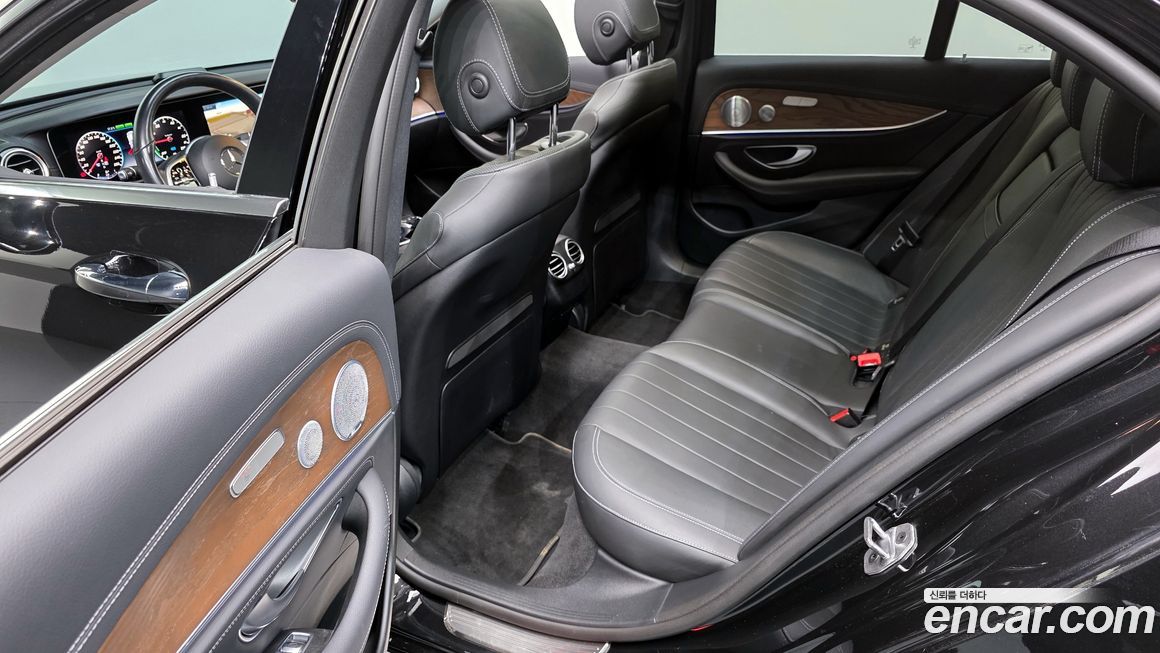 Mercedes-Benz E-Class 2019