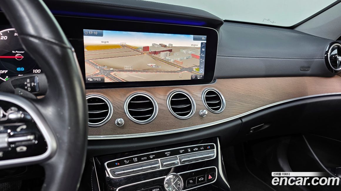 Mercedes-Benz E-Class 2019