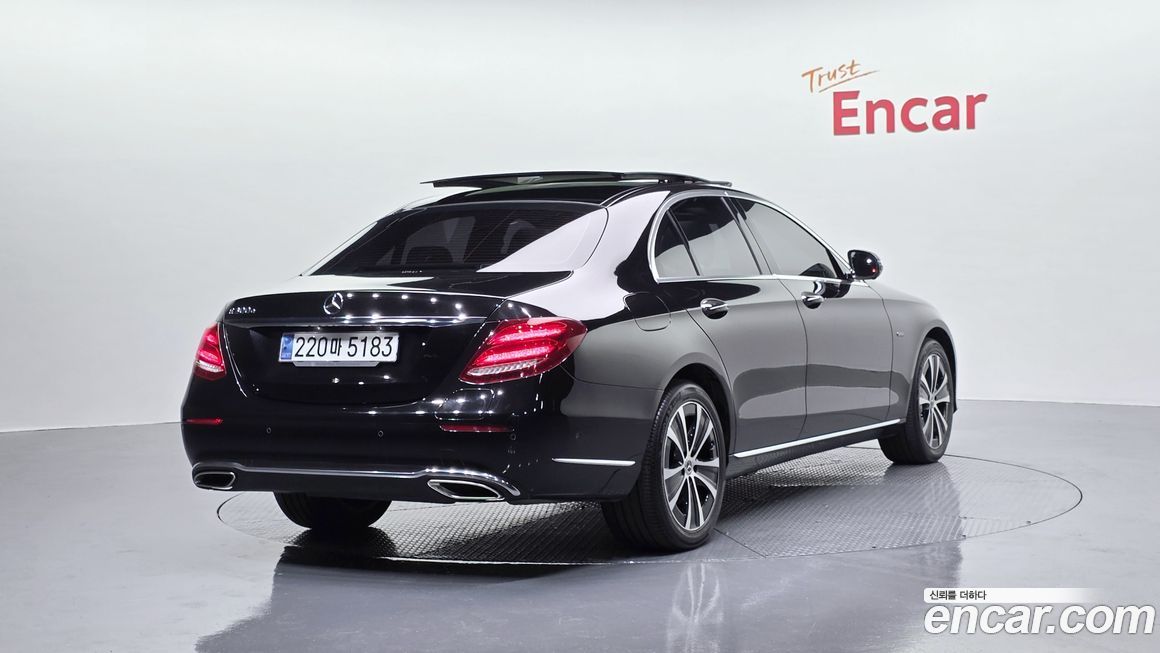 Mercedes-Benz E-Class 2019