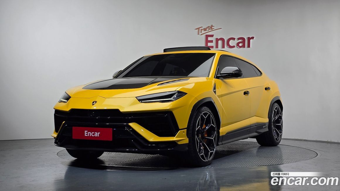 Lamborghini Urus 2024