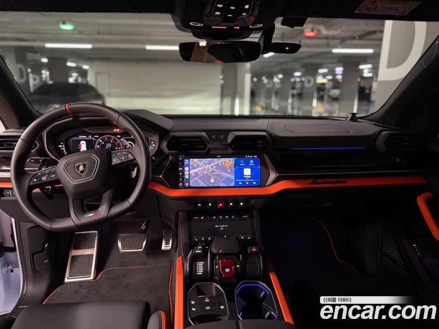 Lamborghini Urus 2025