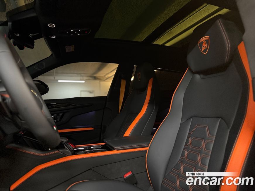 Lamborghini Urus 2025