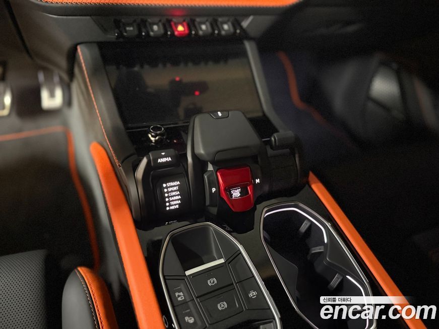 Lamborghini Urus 2025