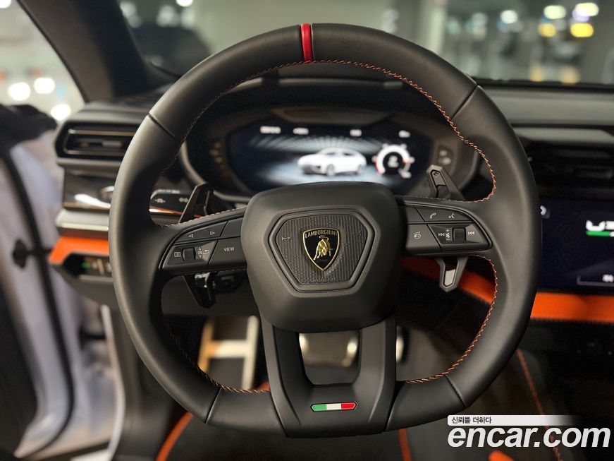 Lamborghini Urus 2025