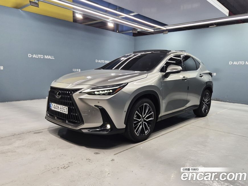 Lexus NX 2025