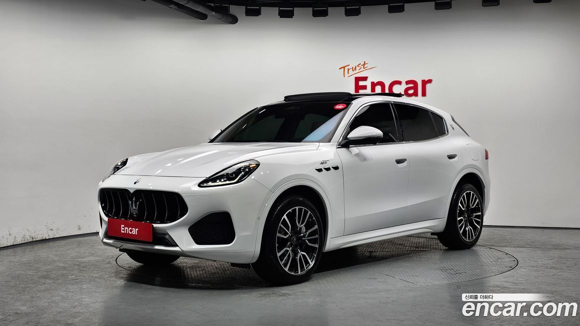 Maserati Grecale 2023