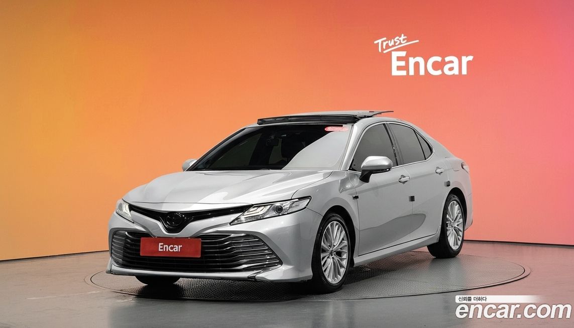 Toyota Camry 2019