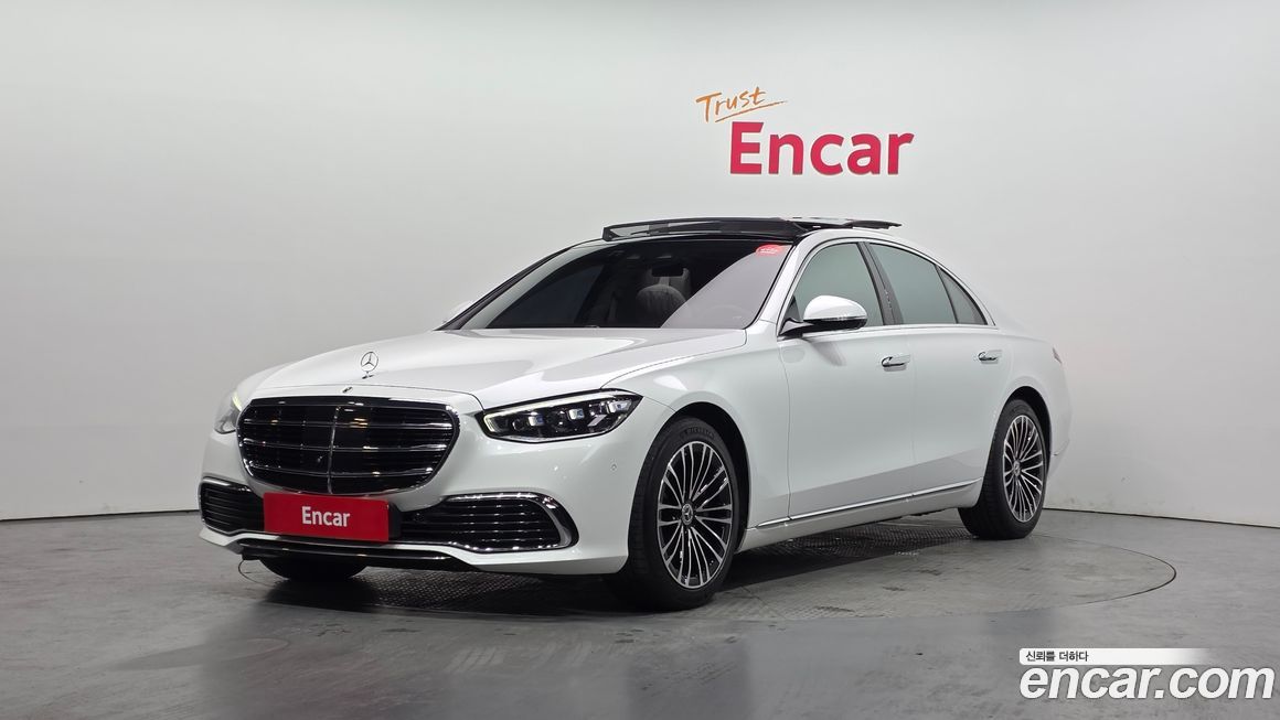 Mercedes-Benz S-Class 2024