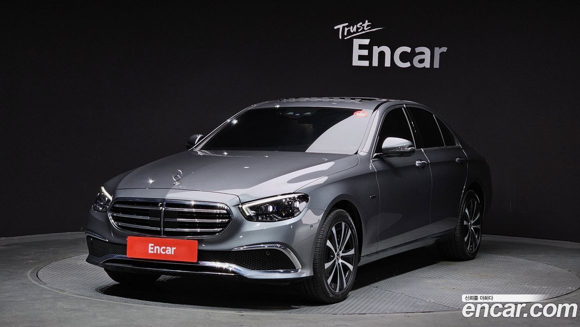 Mercedes-Benz E-Class 2021
