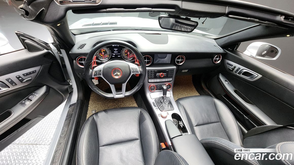 Mercedes-Benz SLK-Class 2012