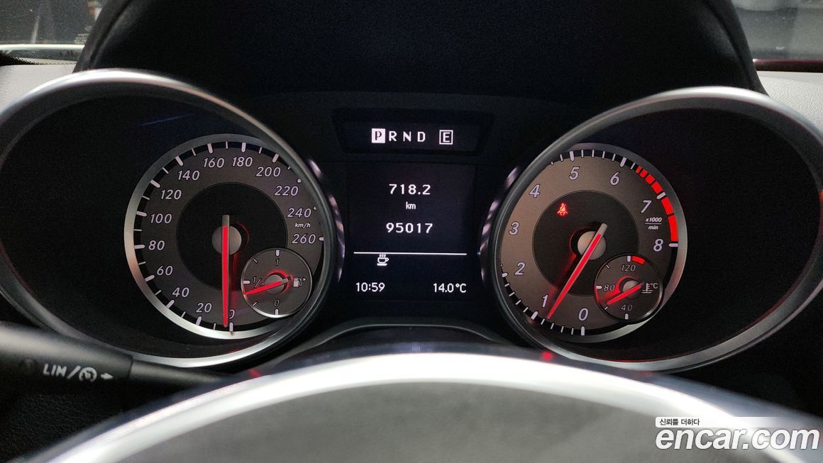 Mercedes-Benz SLK-Class 2012