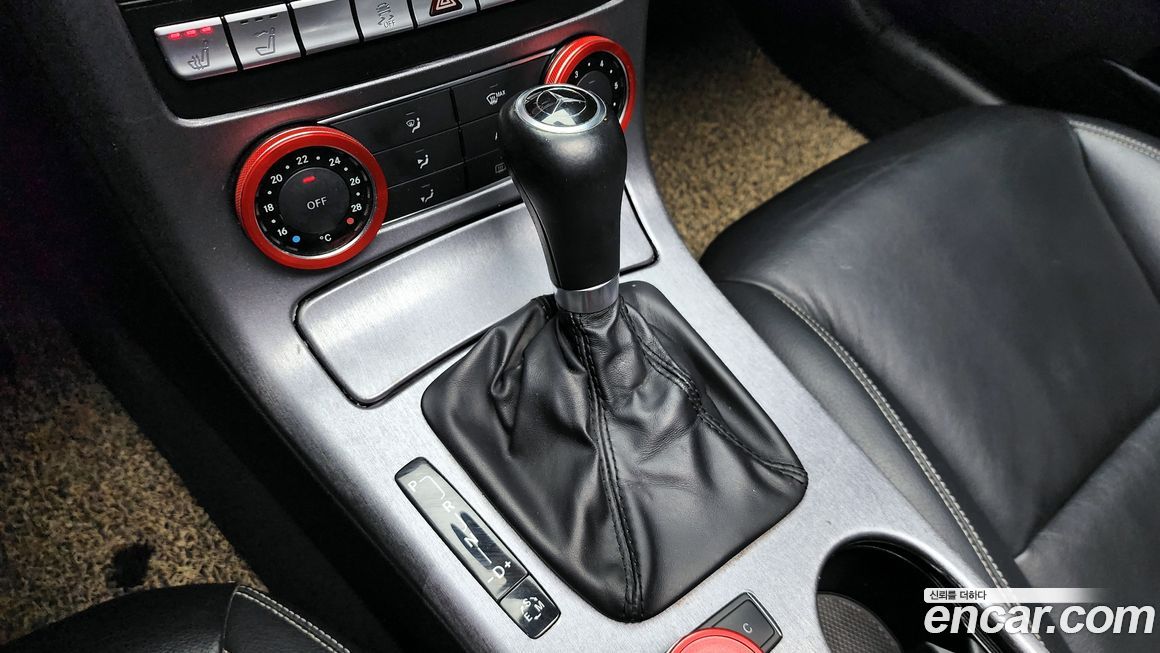 Mercedes-Benz SLK-Class 2012