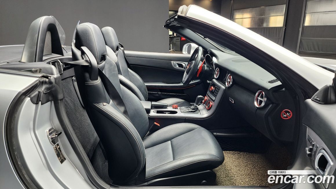 Mercedes-Benz SLK-Class 2012