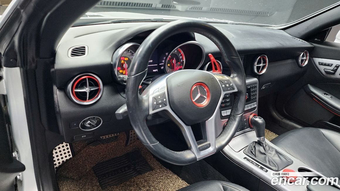 Mercedes-Benz SLK-Class 2012