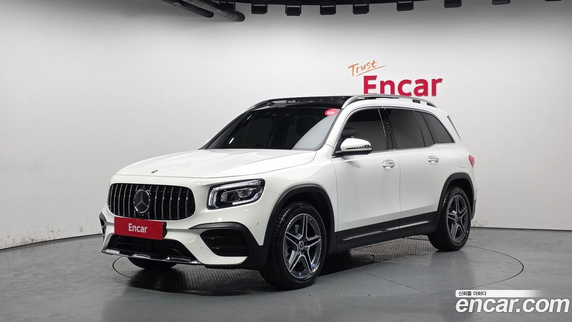 Mercedes-Benz GLB-Class 2023